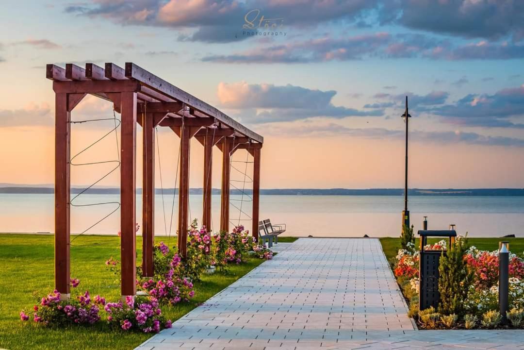 Best Silver Apartman Siofok Exterior photo